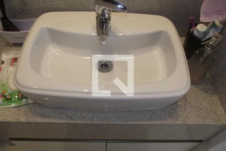 Casa à venda com 179m², 3 quartos e 2 vagasBanheiro da Suíte 1