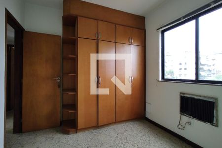 Apartamento à venda com 124m², 3 quartos e 2 vagas Apartamento à venda com 124m², 3 quartos e 2 vagasQuarto 3 - Armários