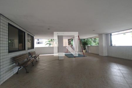 Apartamento à venda com 124m², 3 quartos e 2 vagas Apartamento à venda com 124m², 3 quartos e 2 vagasÁrea comum - Playground