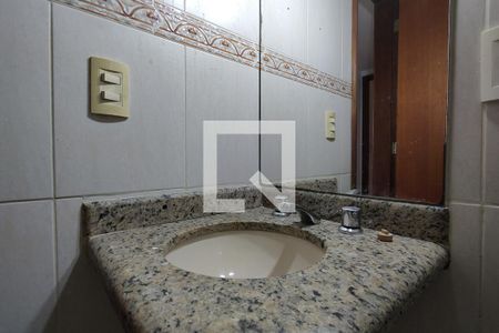 Apartamento à venda com 124m², 3 quartos e 2 vagas Apartamento à venda com 124m², 3 quartos e 2 vagasBanheiro Social