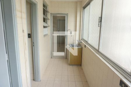 Apartamento para alugar com 110m², 2 quartos e 1 vagaÁrea de Serviço