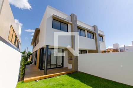 Casa para alugar com 145m², 3 quartos e 2 vagasQuintal