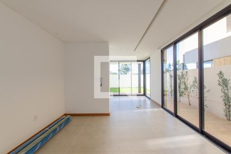 Sala e cozinha de casa para alugar com 3 quartos, 145m² em Campeche, Florianópolis