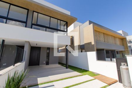 Casa para alugar com 145m², 3 quartos e 2 vagasFachada