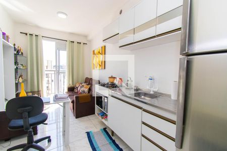 Sala/Cozinha de apartamento para alugar com 1 quarto, 28m² em Vila Tolstoi, São Paulo