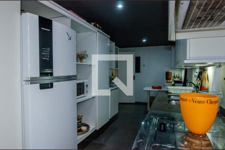 Apartamento à venda com 180m², 3 quartos e 2 vagas