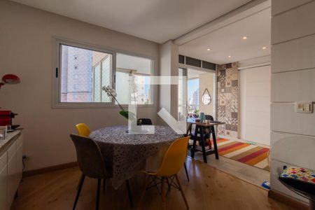 Sala de apartamento à venda com 2 quartos, 79m² em Vila Suzana, São Paulo