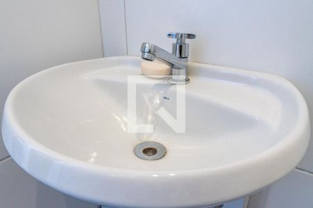 Apartamento à venda com 131m², 3 quartos e 3 vagas Apartamento à venda com 131m², 3 quartos e 3 vagasBanheiro de serviço Detalhe