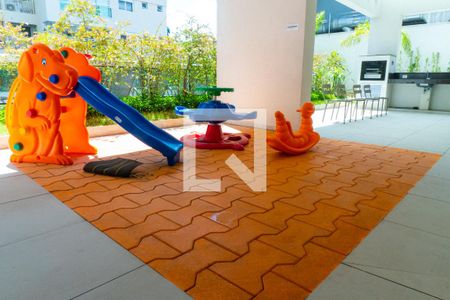 Apartamento à venda com 131m², 3 quartos e 3 vagas Apartamento à venda com 131m², 3 quartos e 3 vagasÁrea comum - Playground