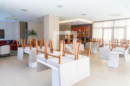 Apartamento à venda com 131m², 3 quartos e 3 vagas Apartamento à venda com 131m², 3 quartos e 3 vagasÁrea comum - Salão de festas