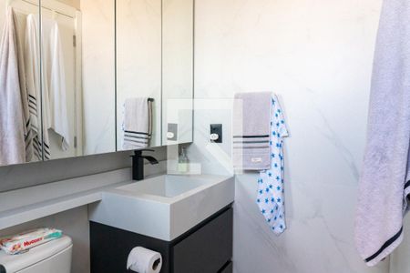 Apartamento à venda com 131m², 3 quartos e 3 vagas Apartamento à venda com 131m², 3 quartos e 3 vagasBanheiro da Suíte 1