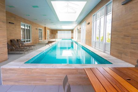 Apartamento à venda com 131m², 3 quartos e 3 vagas Apartamento à venda com 131m², 3 quartos e 3 vagasPiscina Coberta