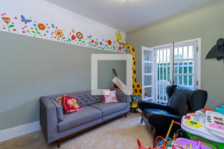 Casa à venda com 350m², 4 quartos e 3 vagasSuíte 2