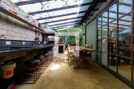 Casa à venda com 350m², 4 quartos e 3 vagasÁrea Externa