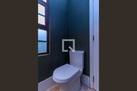 Casa à venda com 350m², 4 quartos e 3 vagasLavabo