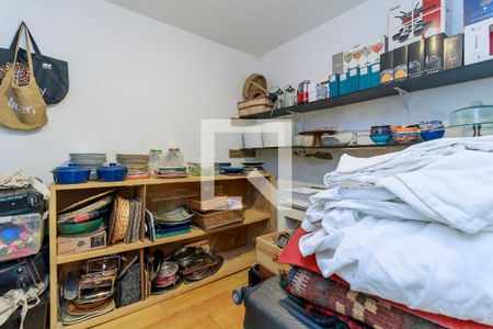 Casa à venda com 350m², 4 quartos e 3 vagasDespensa