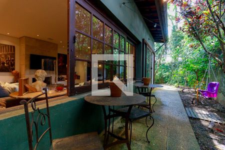 Casa à venda com 350m², 4 quartos e 3 vagasÁrea Externa