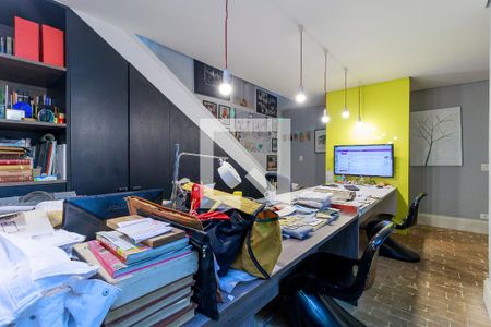 Casa à venda com 350m², 4 quartos e 3 vagasEscritório