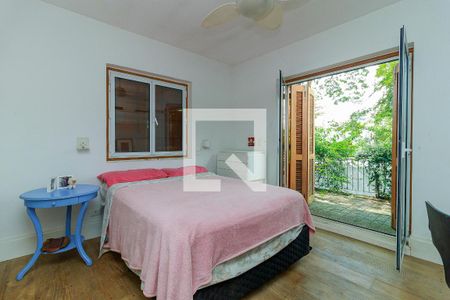 Casa à venda com 350m², 4 quartos e 3 vagasSuíte 3