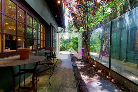 Casa à venda com 350m², 4 quartos e 3 vagasÁrea Externa