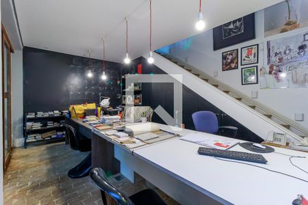 Casa à venda com 350m², 4 quartos e 3 vagasEscritório