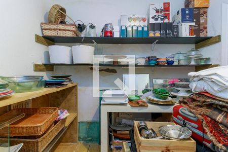 Casa à venda com 350m², 4 quartos e 3 vagasDespensa