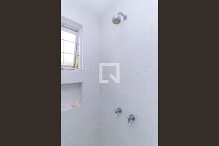 Casa à venda com 350m², 4 quartos e 3 vagasBanheiro da Suíte 2