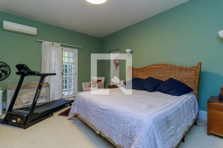 Casa à venda com 350m², 4 quartos e 3 vagasSuíte 1