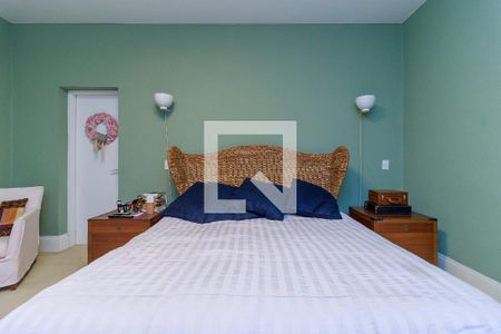 Casa à venda com 350m², 4 quartos e 3 vagasSuíte 1