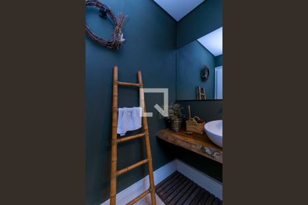 Casa à venda com 350m², 4 quartos e 3 vagasLavabo