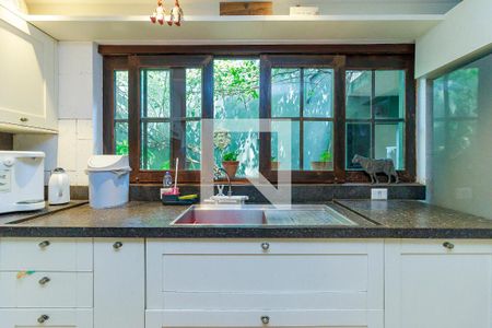 Casa à venda com 350m², 4 quartos e 3 vagasCozinha