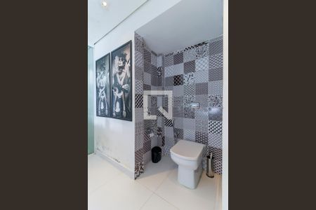 Casa à venda com 350m², 4 quartos e 3 vagasBanheiro da Suíte 1