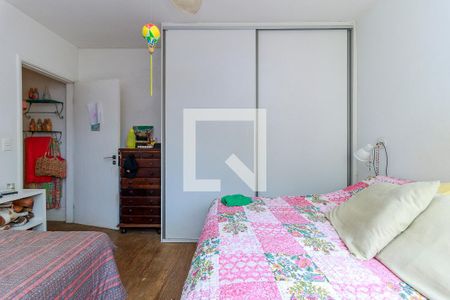 Casa à venda com 350m², 4 quartos e 3 vagasQuarto 