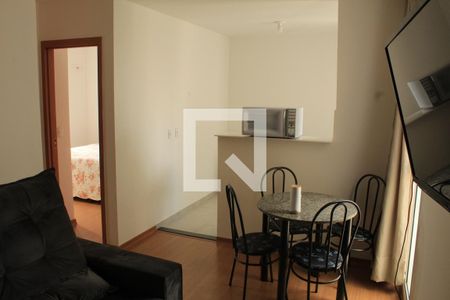 Sala de apartamento para alugar com 2 quartos, 40m² em São Jorge, Uberlândia