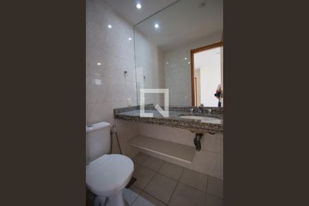 Apartamento para alugar com 203m², 4 quartos e 1 vaga Apartamento para alugar com 203m², 4 quartos e 1 vagaBanheiro da Suíte 3