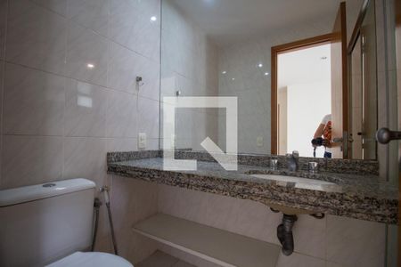 Apartamento para alugar com 203m², 4 quartos e 1 vaga Apartamento para alugar com 203m², 4 quartos e 1 vagaBanheiro da Suíte 3