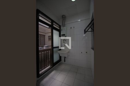 Apartamento para alugar com 203m², 4 quartos e 1 vaga Apartamento para alugar com 203m², 4 quartos e 1 vagaCozinha e Área de Serviço