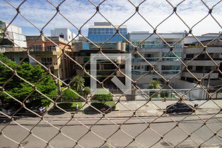 Apartamento para alugar com 203m², 4 quartos e 1 vaga Apartamento para alugar com 203m², 4 quartos e 1 vagaVista da Varanda da Suíte 3 e 4