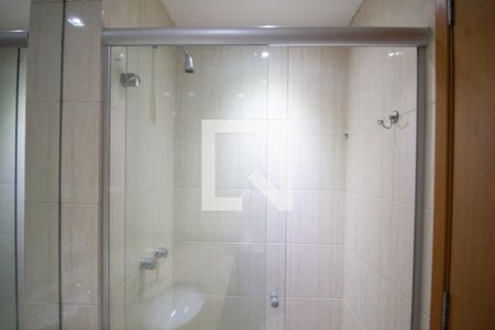 Apartamento para alugar com 203m², 4 quartos e 1 vaga Apartamento para alugar com 203m², 4 quartos e 1 vagaBanheiro da Suíte 1