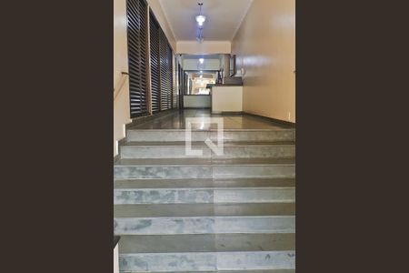 Apartamento para alugar com 68m², 2 quartos e sem vaga Apartamento para alugar com 68m², 2 quartos e sem vagaHall