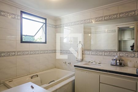 Apartamento para alugar com 168m², 4 quartos e 4 vagasBanheiro Suíte 2