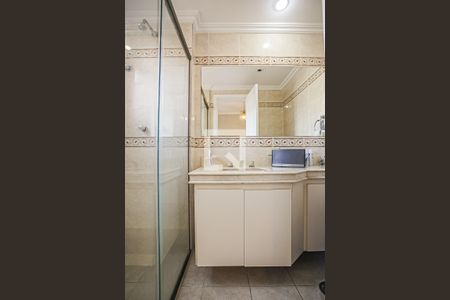 Apartamento para alugar com 168m², 4 quartos e 4 vagasBanheiro Suíte 1