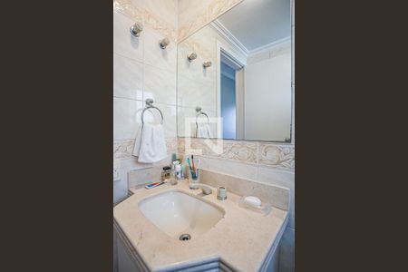 Apartamento para alugar com 168m², 4 quartos e 4 vagasBanheiro Suíte 3