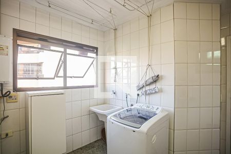 Apartamento para alugar com 168m², 4 quartos e 4 vagasÁrea de Serviço