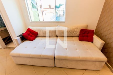 Sofá de apartamento à venda com 2 quartos, 100m² em Vila Camilópolis, Santo André