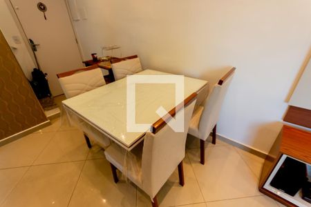 Mesa de apartamento à venda com 2 quartos, 100m² em Vila Camilópolis, Santo André