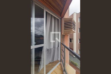 Sacada de kitnet/studio para alugar com 1 quarto, 38m² em Centro Cívico, Curitiba