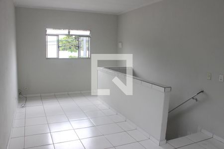 Sala de casa para alugar com 1 quarto, 64m² em Cidade Naútica, São Vicente