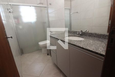 Casa à venda com 254m², 4 quartos e 6 vagasBanheiro 1