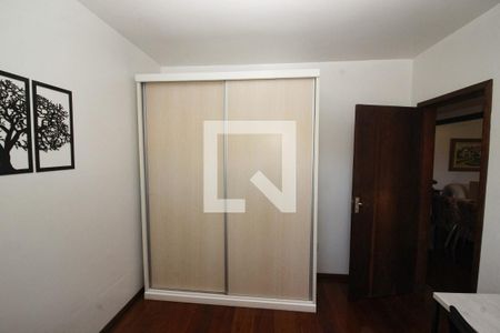 Casa à venda com 254m², 4 quartos e 6 vagasQuarto 2